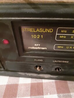 Retro radia - 4