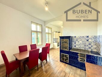 Vícegenerační vila (240 m2) s navazujícími pozemky (2,5ha) - - 4