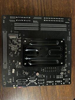 ASROCK Fatal1ty X370 Gaming-ITX/ac - 4