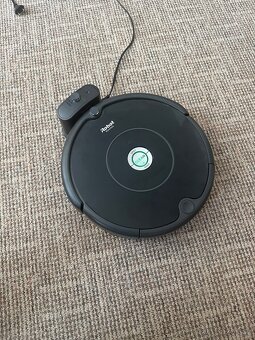Robotický vysavač iRobot Roomba 606 - 4
