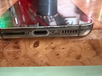 Prodám  Samsung Galaxy S23 - Poškrábaný - 4