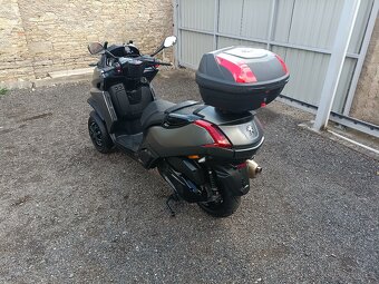 Peugeot Metropolis 400 Stačí řidičák skupiny B - 4