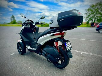 Piaggio MP3 300 HPE Sport - 4