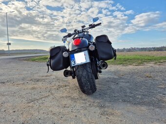 Triumph Thunderbird Storm - 4