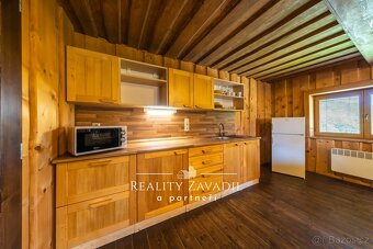 Prodej, chata- dřevěnice, 4 apartmány, Klokočov, ev.č. 00771 - 4