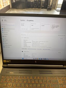 Acer Nitro V 16 - 4