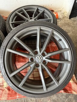 Alu kola VW Pretoria r19 5x112 - 4