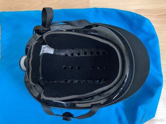 Jezdecká helma, mikina, výbava pro mladou jezdkyni /jezdce - 4