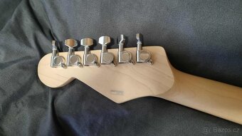 Prodám Fender stratocaster. - 4