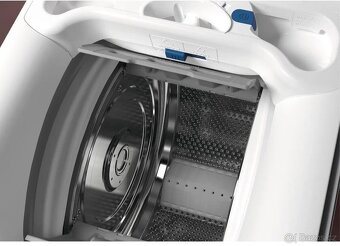 Pračka ELECTROLUX PerfectCare EW7TN3272C - Rozbité ložisko - 4