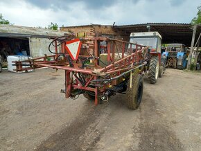postřikovač 18 m nádrž 2000L - 4