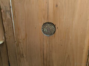 Starožitná potravinová skříň - 4