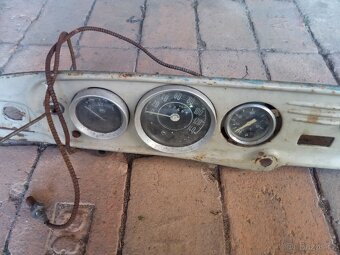 Škoda Octavia palubní deska - 4