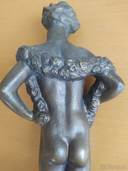 Bronzová soška - 4