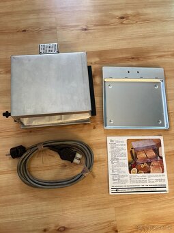 Stará/ý (funkční) gril/trouba - 4