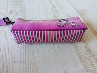 Penál Santoro London - 4