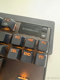 SteelSeries Apex Pro TKL WL (2023) - US - 4