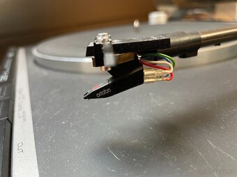 Gramofon YAMAHA P-320  s přenoskou Ortofon OM 20 - 4