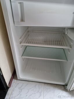 Lednice s mrazákem Zanussi - 4