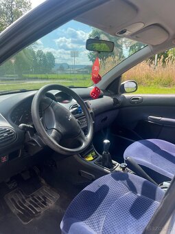Peugeot 206 1.1 (44,5 kW) – spolehlivý a úsporný vůz - 4
