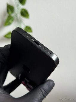 iPhone 15 Pro 256GB černý - 4