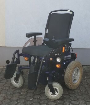 Elektrický invalidní vozík Meyra Champ s liftem. - 4