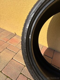 Yokohama BluEarth Winter V905, 235/35 R19 - 4