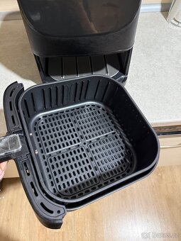 Horkovzdušná fritéza Cosori - jako nová + záruka - 4