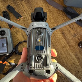 Dji Air 3 - fly more combo - 4