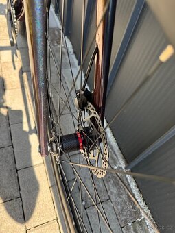 Nové Gravel karbonové kolo 1x13 ele. + držák compu. zdarma - 4