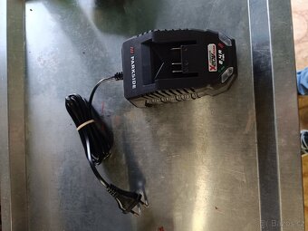 Parkside baterie a nabíječka 20V 2Ah - 4