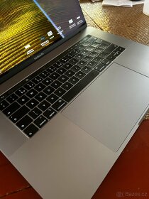 MacBook Pro 15,4 Touchbar / 2016 / 256 GB HDD - 4