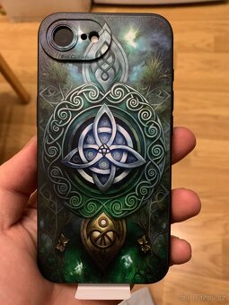 Kryt na iPhone 16e - 4