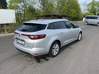 Renault Megane 1,3 TCE Grandtour Limited r.20 32000km - 4