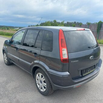 Ford fusion 1.4i - 4