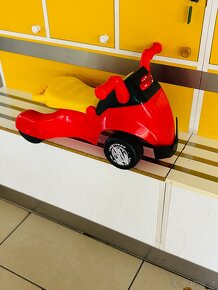 zvukové odrážedlo/chodítko Kiddieland Cars - 4