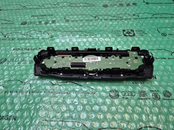 čelní panel autorádia Renault Megane III 281263094R - 4