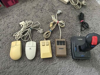 Amiga A500 diskety , časopisy , Příslušenství - 4