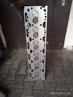 Prodám hlavu na krystala 6v - 4