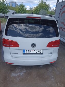 VW Touran TGI CNG r.v.2015 původ CR - 4