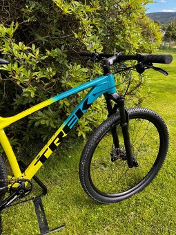 Prodám Trek XCaliber 9 vel. L Teleskopická sedlovka - 4