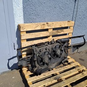 KOMPLETNÍ CHLADIČOVÁ STĚNA AUDI A6 C5 3.0 V6 - 4