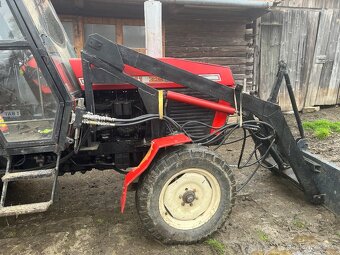 Čelní nakladač na Zetor 8011 - 4