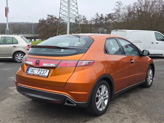 Honda Civic 1.4i rok 2009  lze i na splátky VŠEM - 4