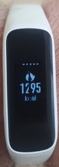 Samsung - hodinky Galaxy Fit e, bila barva - 4