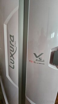 Luxura V5 XL42 intenzive, vertical solarium - 4