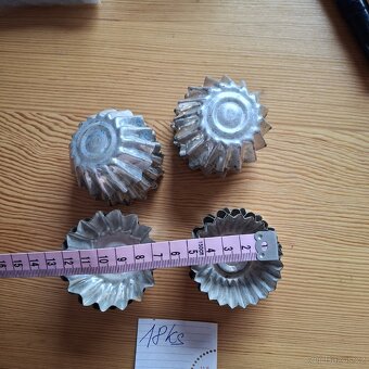 Formičky na pečení – košíčky 16 ks - 4