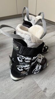 Dámské lyžáky Atomic vel. 24 - 24,5 - 4