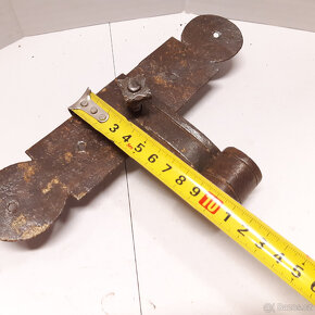 Kovaný pant k vratům nebo dveřím - 4