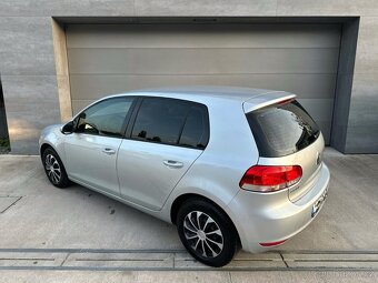 Volkswagen Golf 6 1.6 MPi 75kW Rv.2011 1 Majitel Původ CZ - 4